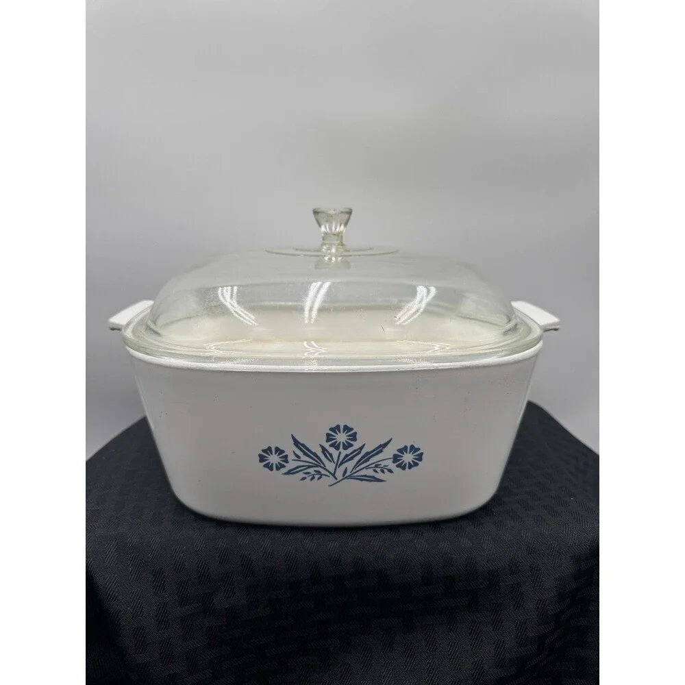 Vintage Corning Ware Blue Cornflower Casserole  P-84-B 4 Qt With Lid